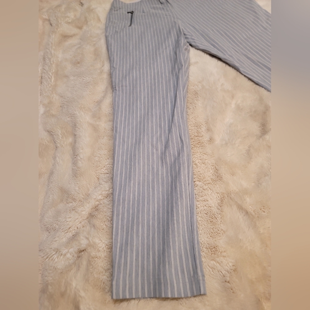 Calvin Klein Cropped Straight Leg Stretchy Pants Sz 10 - Picture 3 of 12